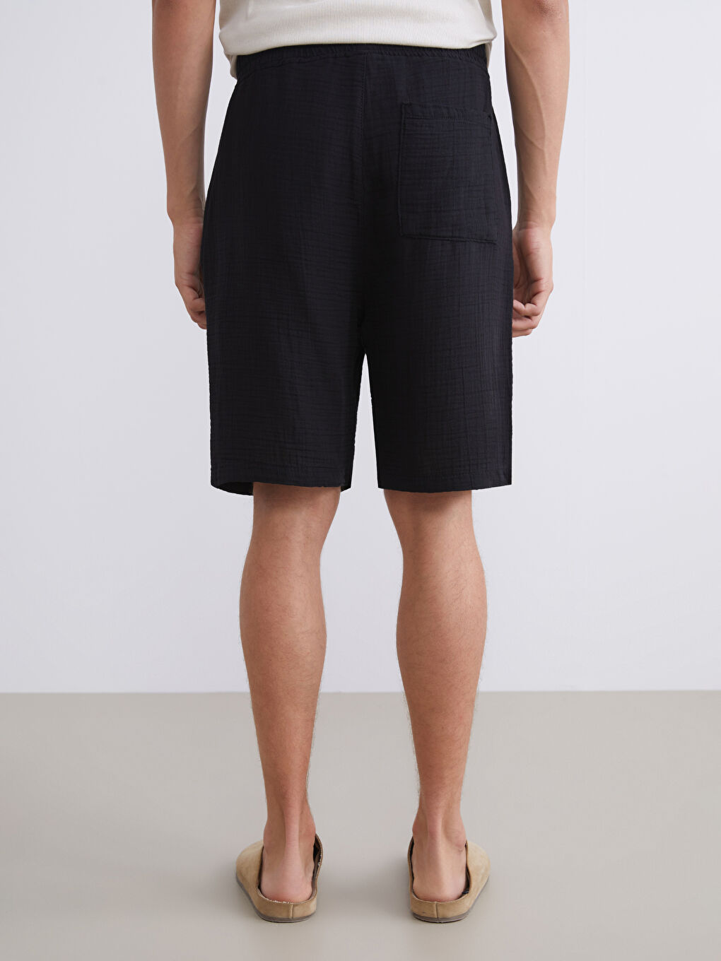 Siyah Rahat Kalıp Müslin Erkek Şort-6