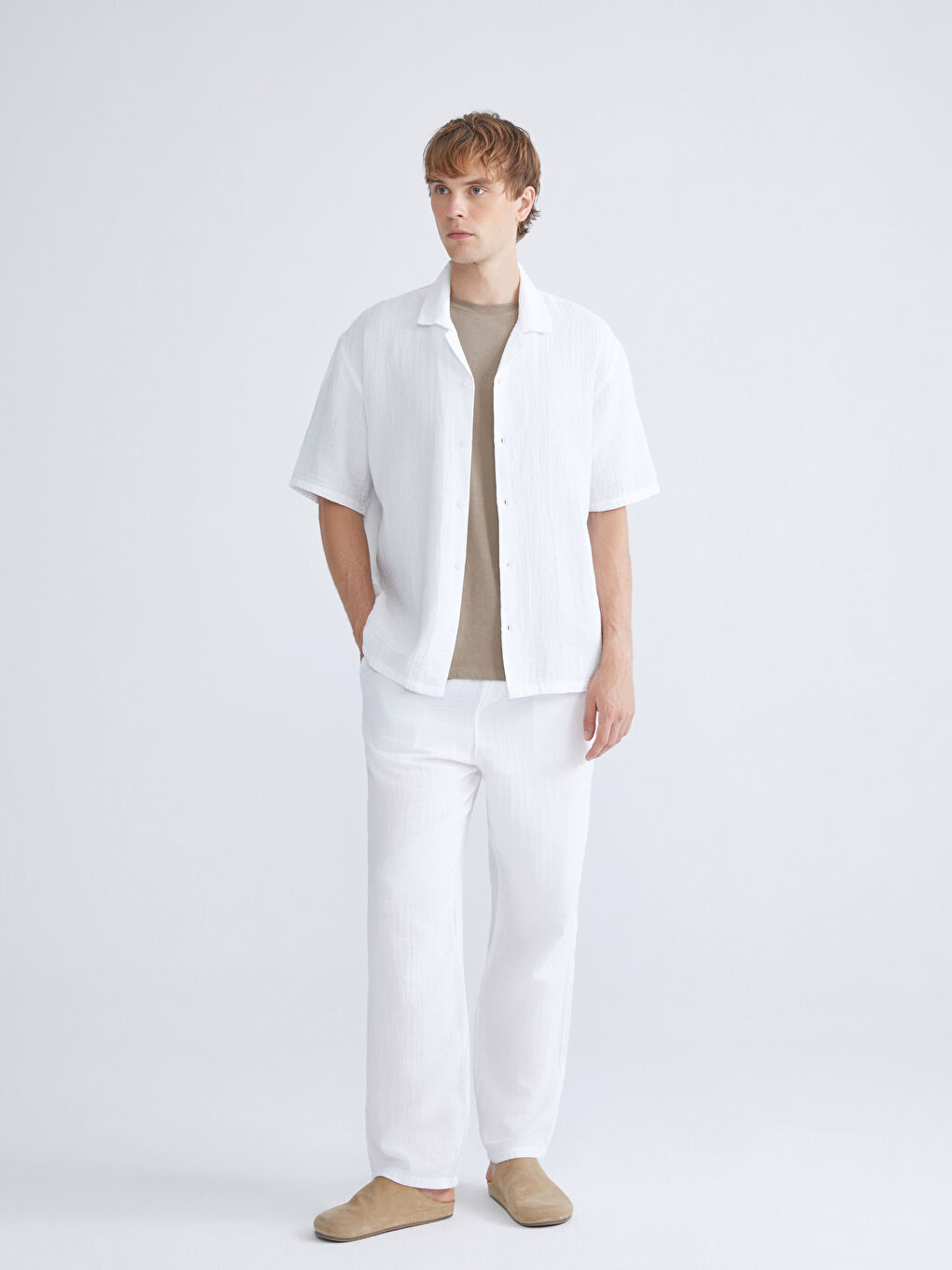 Beyaz Rahat Kalıp Erkek Pantolon