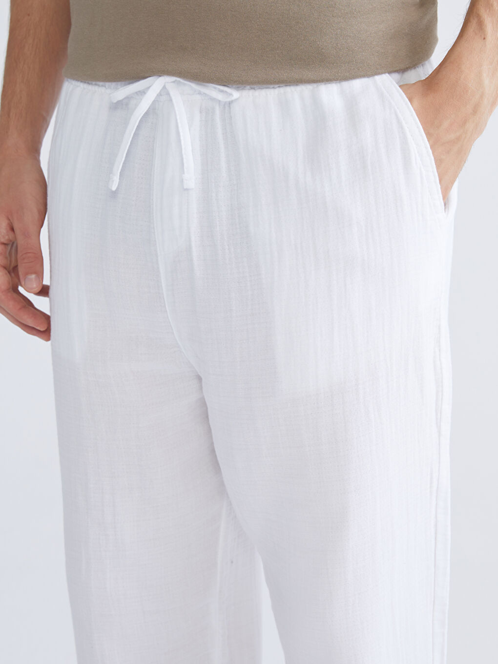 Beyaz Rahat Kalıp Erkek Pantolon-2