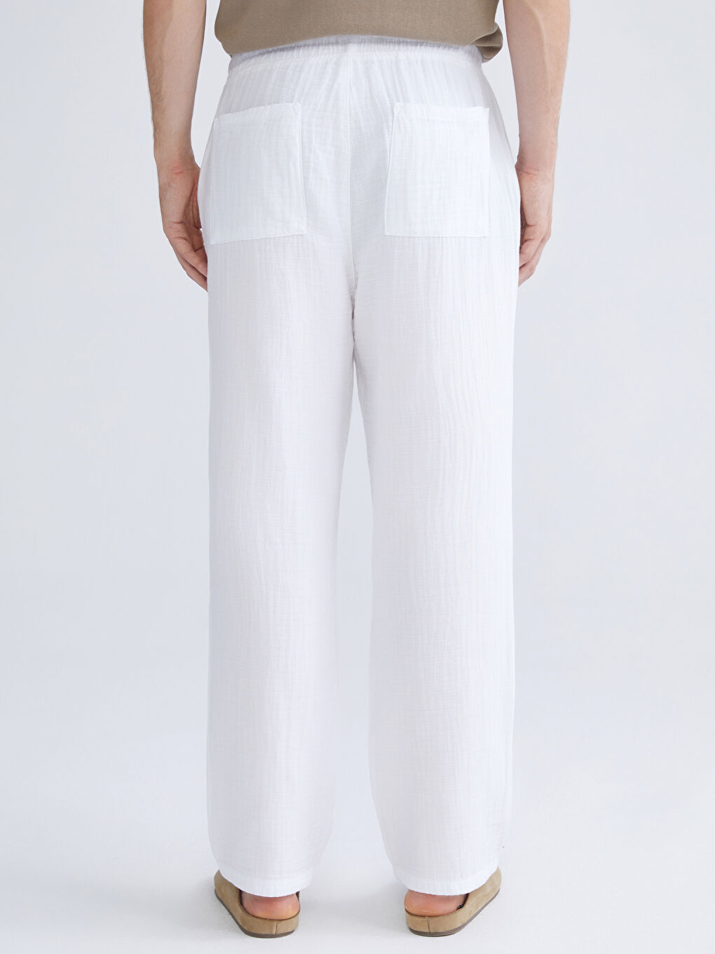 Beyaz Rahat Kalıp Erkek Pantolon-3