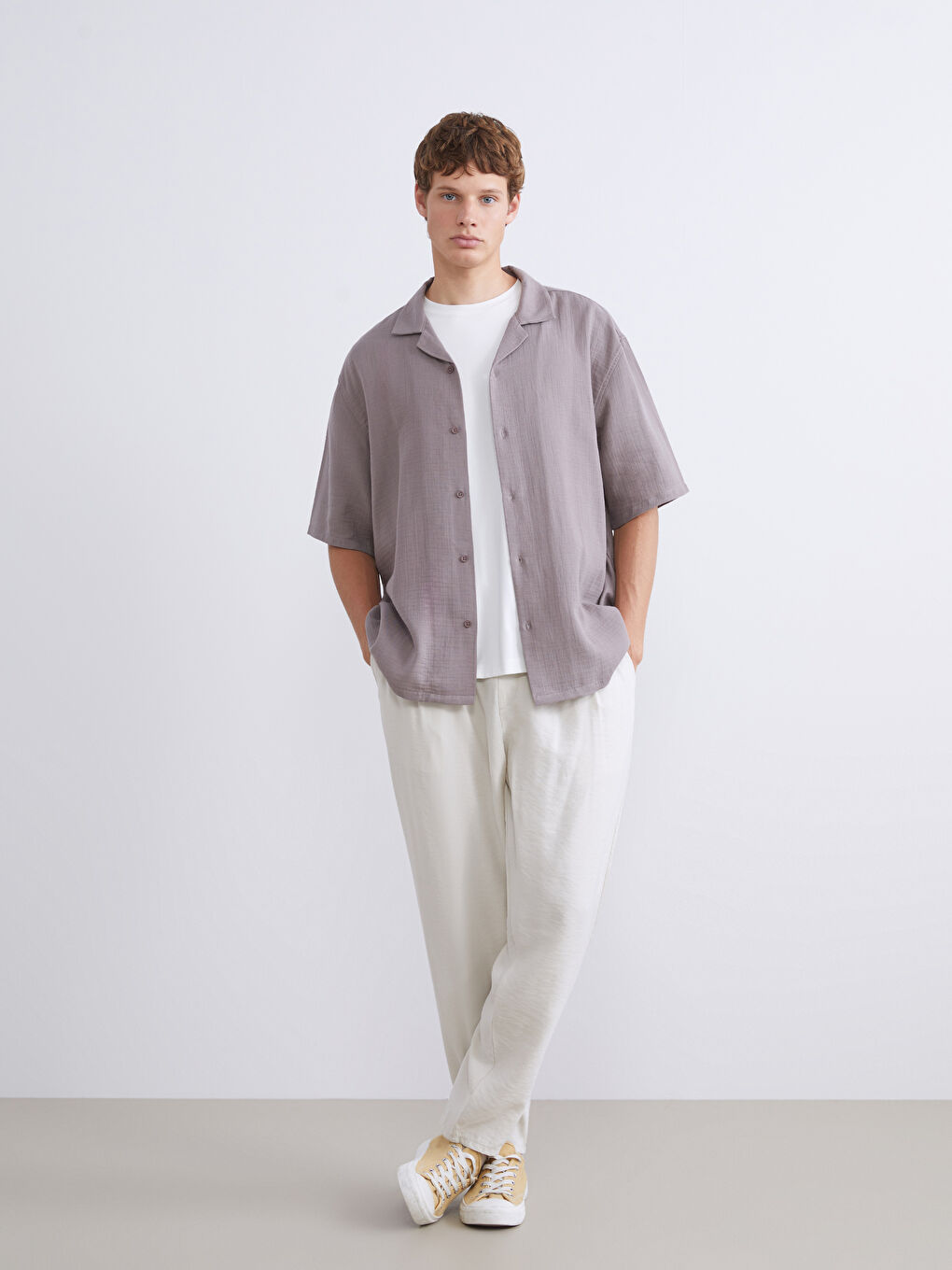 Lila Rahat Kalıp Resort Yaka Kısa Kollu Müslin Erkek Gömlek-1