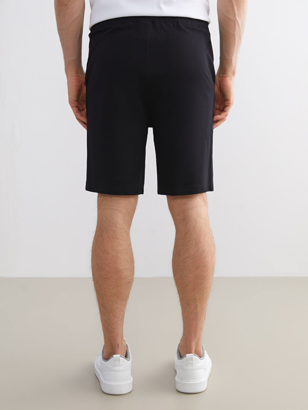 Siyah Standart Kalıp Erkek Şort-3
