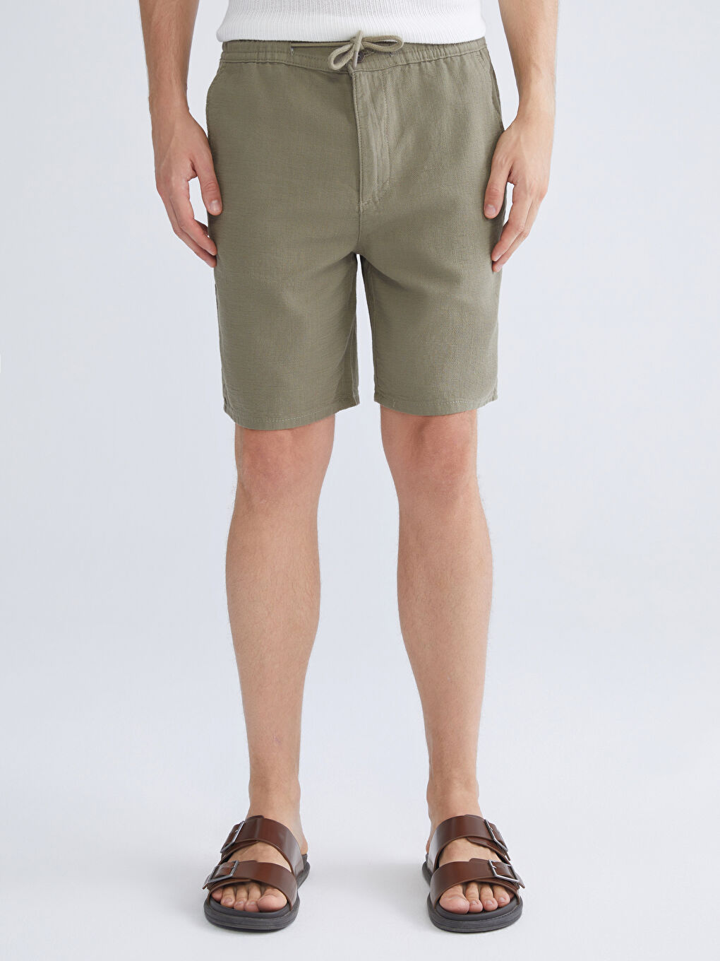 Haki Rahat Kalıp Erkek Şort-1