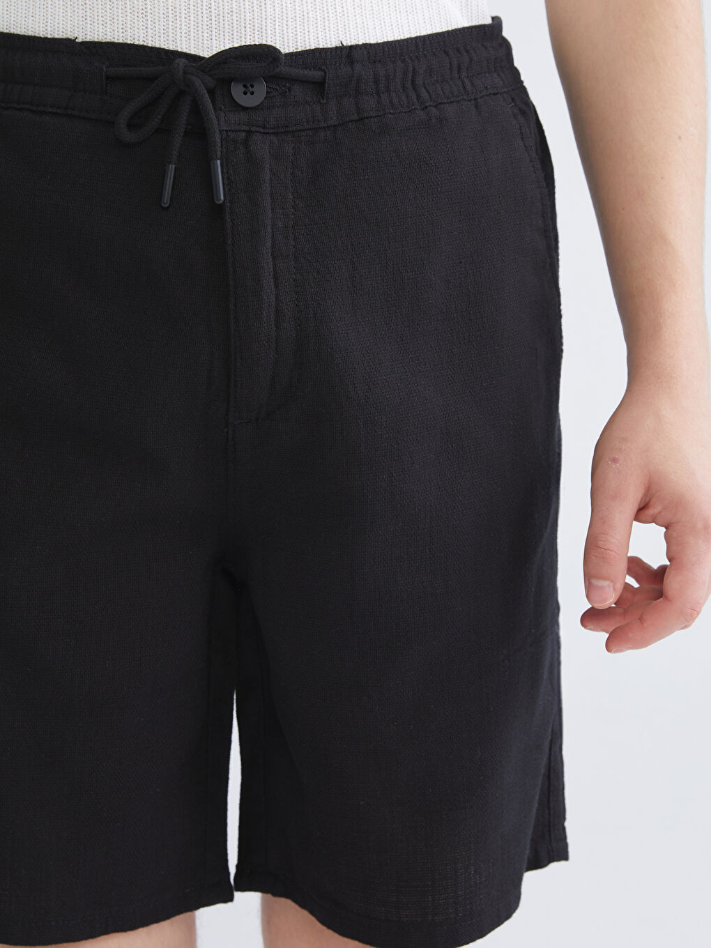 Siyah Rahat Kalıp Erkek Şort-2
