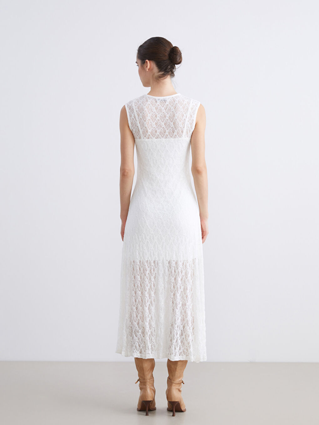 Ekru Bisiklet Yaka Dantelli Elbise-3