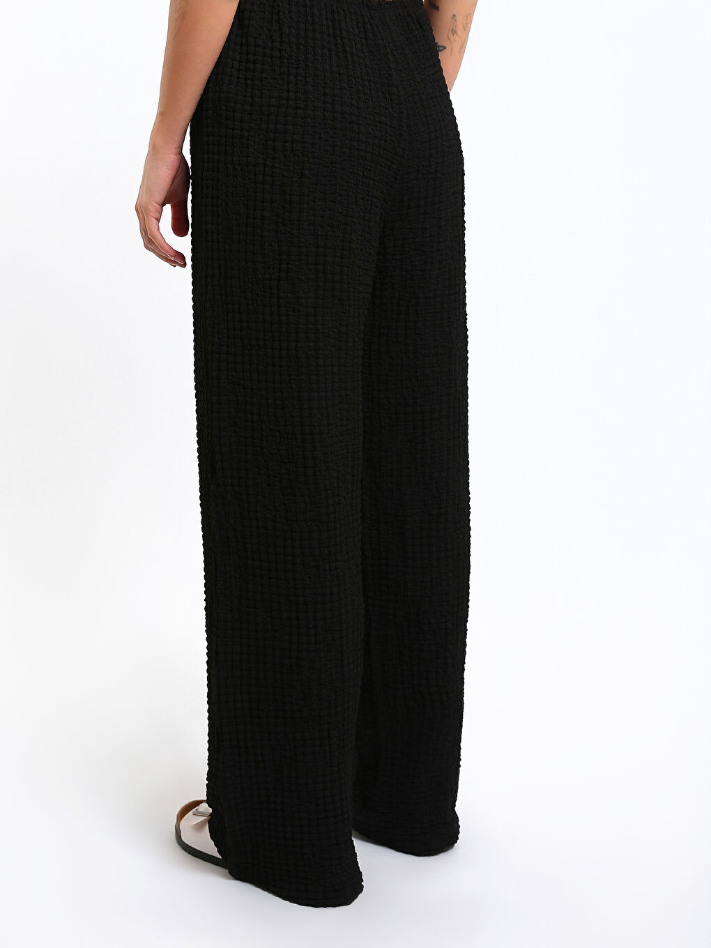 Elasticated Waist Relaxed Fit Women's Trousers-4