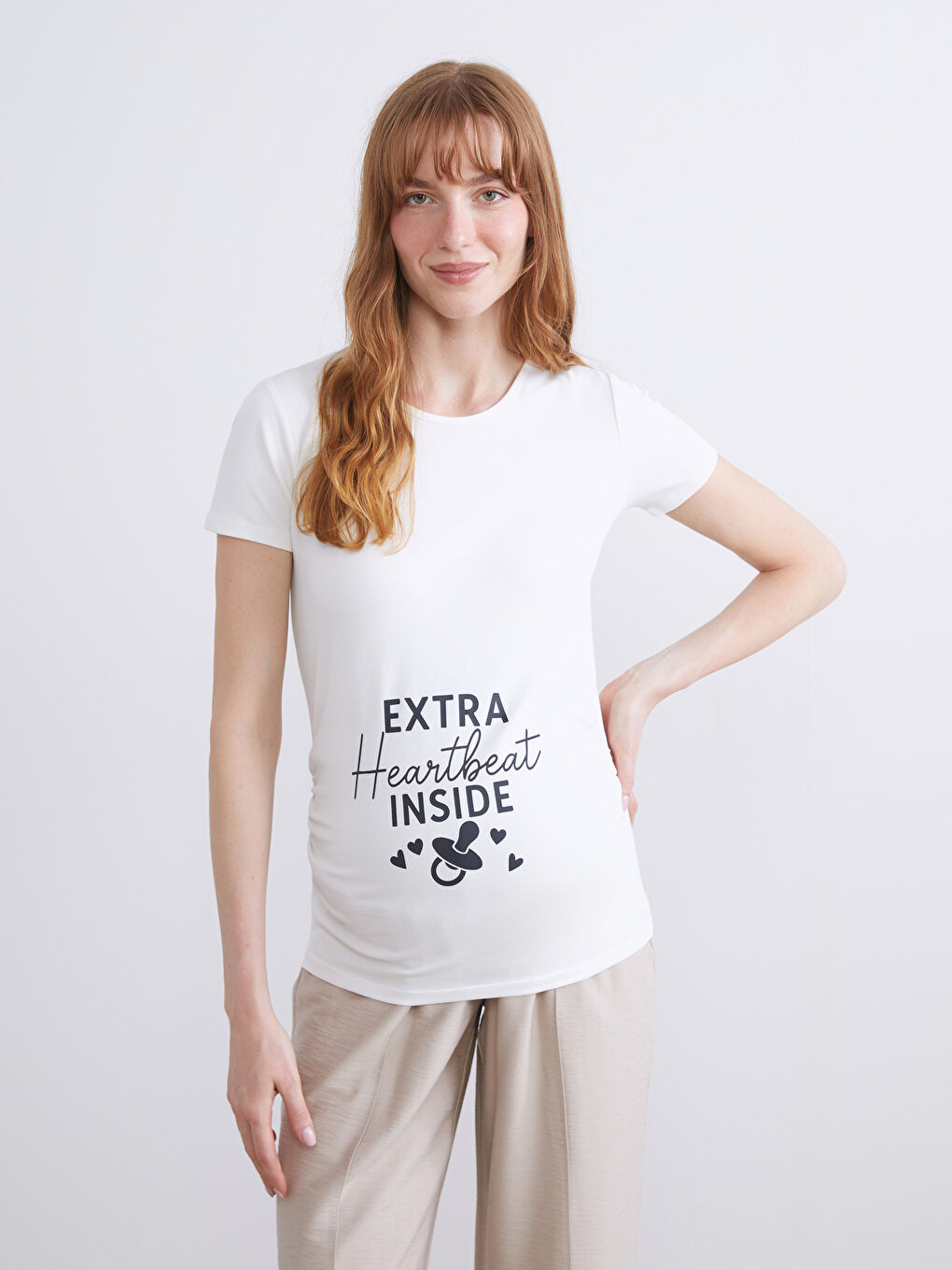 Beyaz Büzgülü Baskılı Hamile Tişört