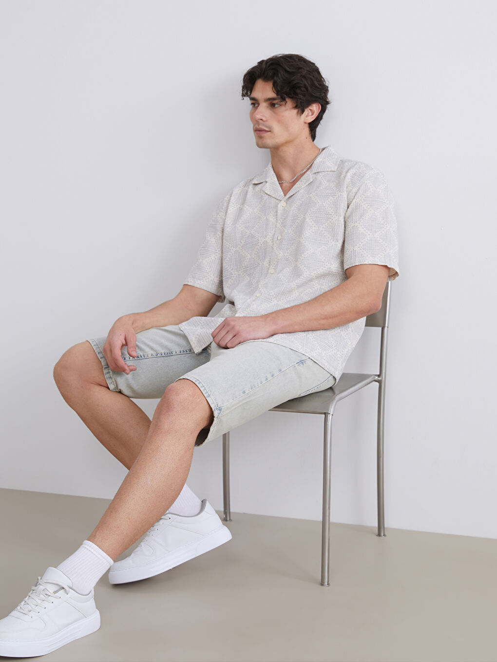 İndigo Rahat Kalıp Resort Yaka Kısa Kollu Desenli Erkek Gömlek