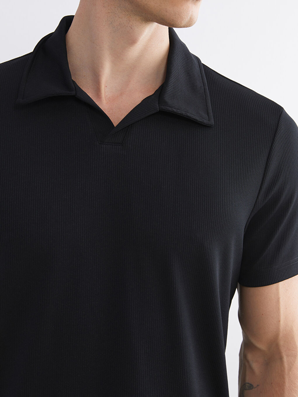 Siyah Polo Yaka Erkek Tişört-2