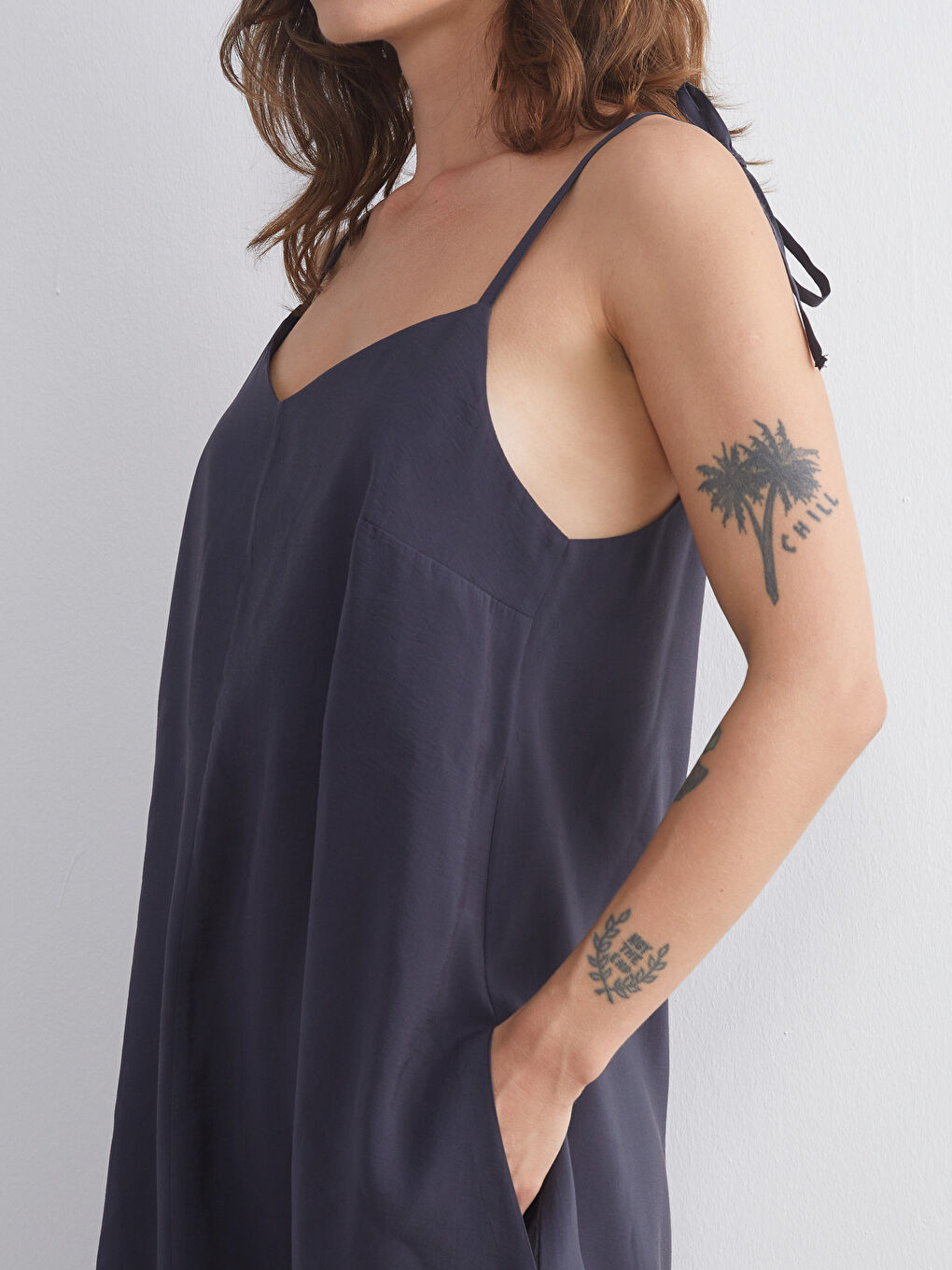 Gri V Yaka Modal Karışımlı Elbise-2