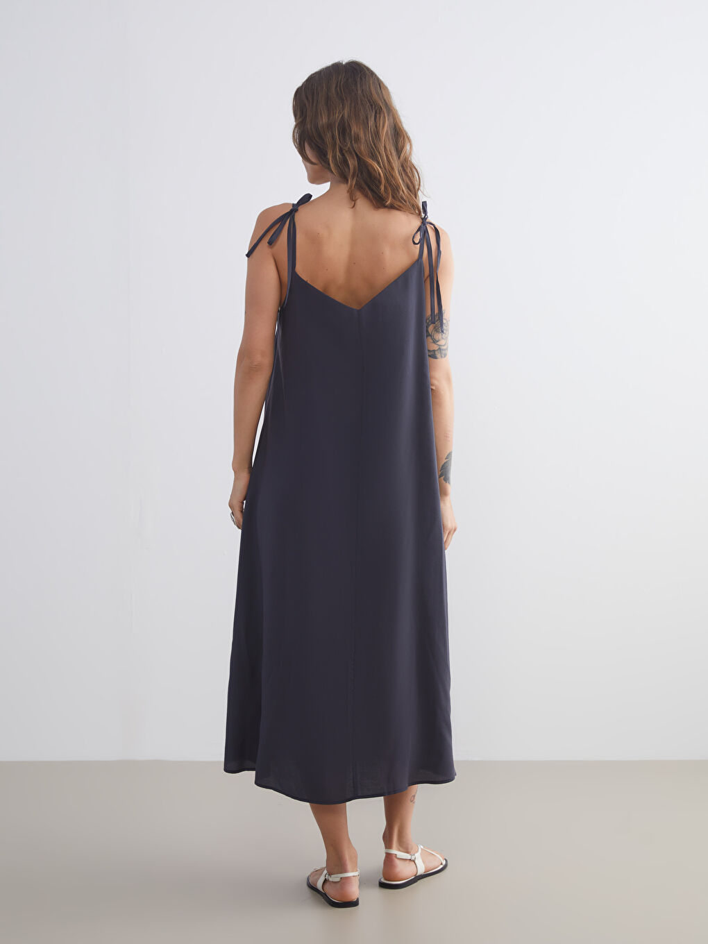 Gri V Yaka Modal Karışımlı Elbise-3