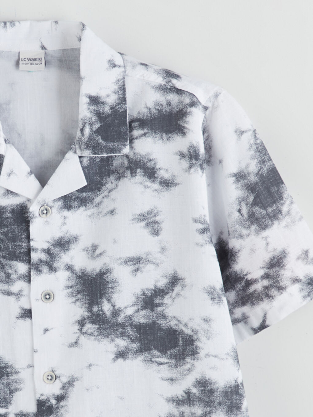 LCW Kids Batik Patterned Boys' Shirt -S5SE89Z4-VE4