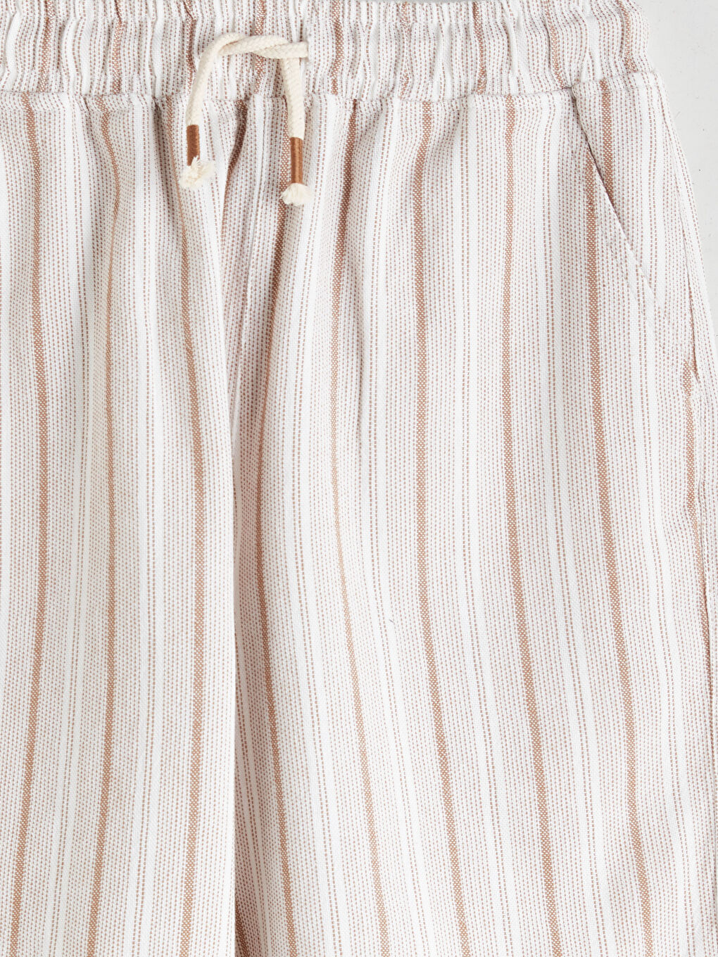 Kahverengi Beli Lastikli Çizgili Erkek Çocuk Şort-2