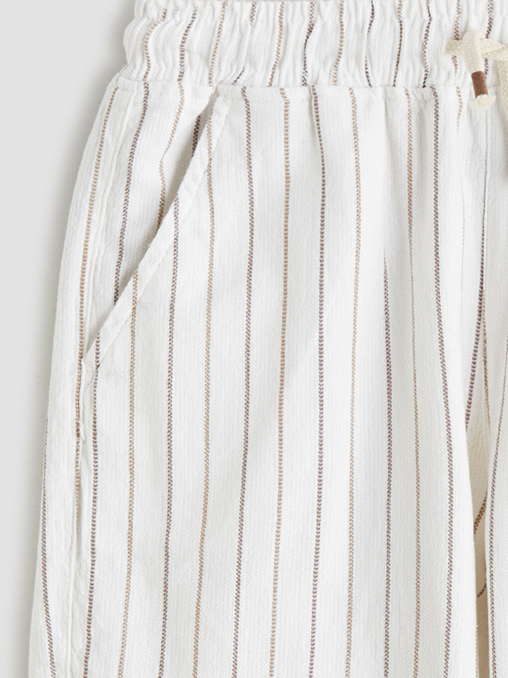 Kahverengi Beli Lastikli Çizgili Erkek Çocuk Şort-2