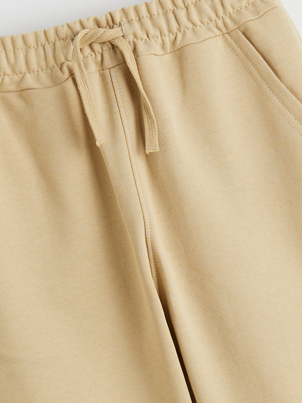 Bej Beli Lastikli Erkek Çocuk Şort-1