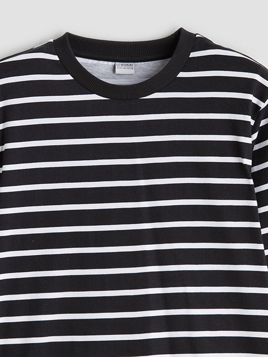 Siyah Bisiklet Yaka Erkek Çocuk Tişört-2