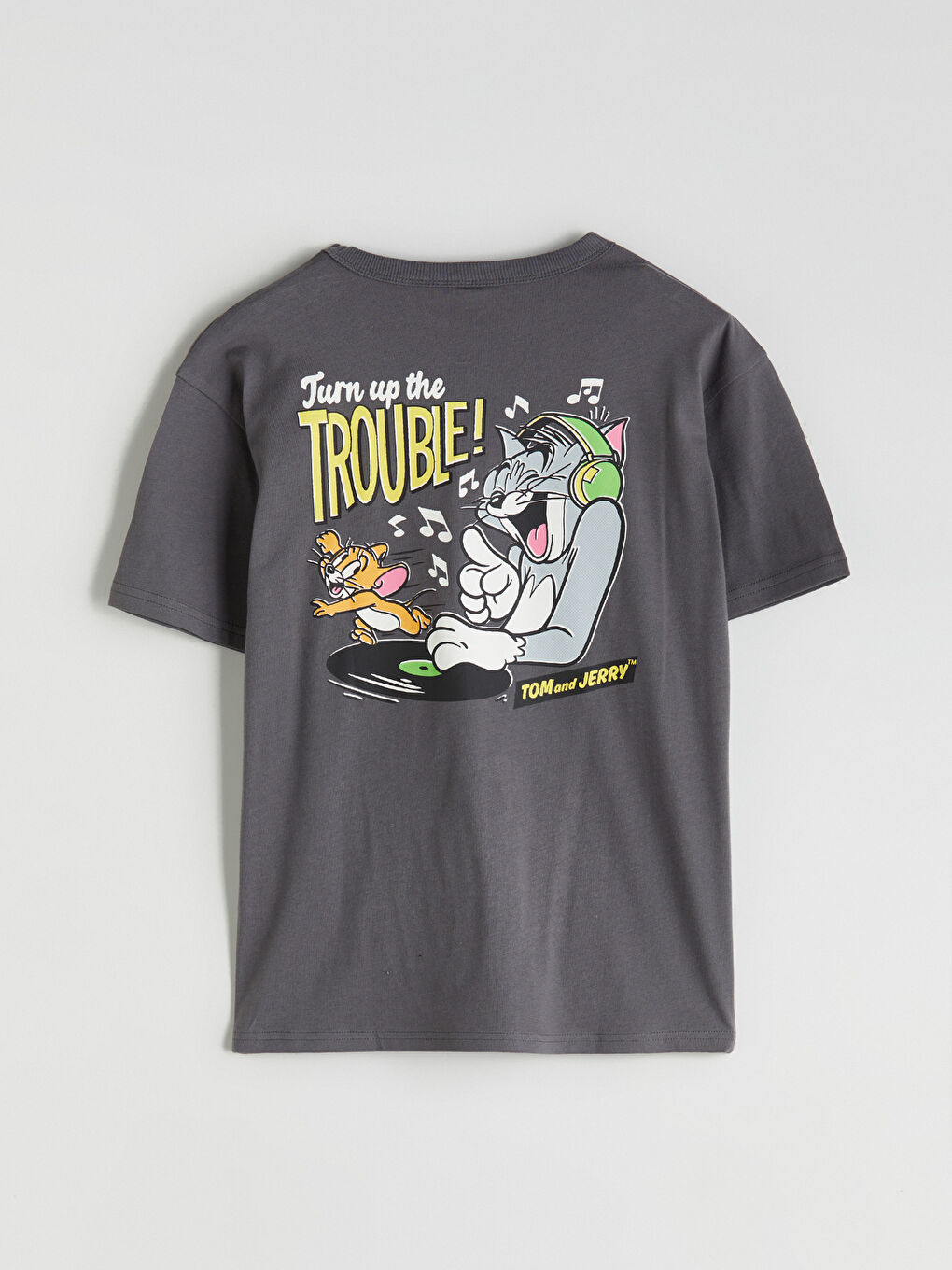 дөңгелек жағалы том и джерри принтті ұлдарға арналған футболка-3