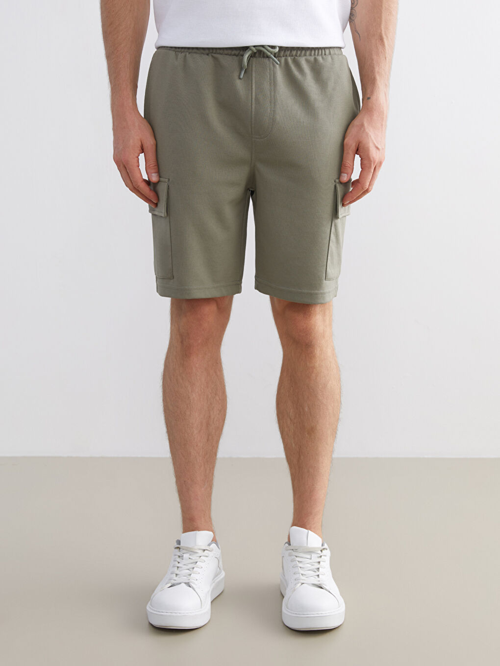 Haki Standart Kalıp Erkek Kargo Şort-1