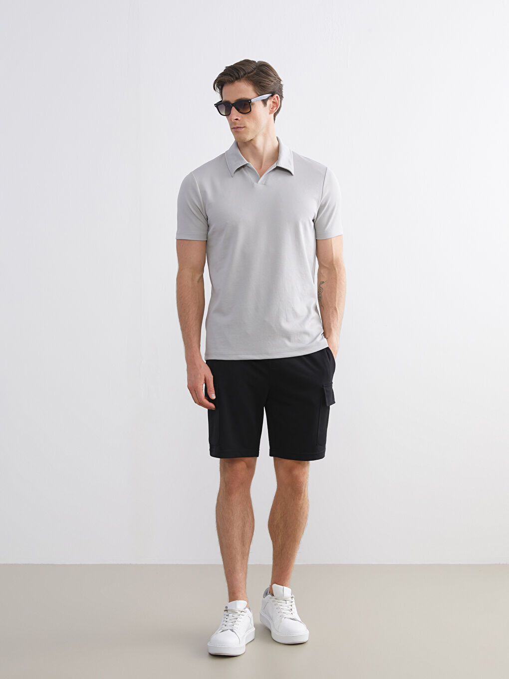 Siyah Standart Kalıp Erkek Kargo Şort