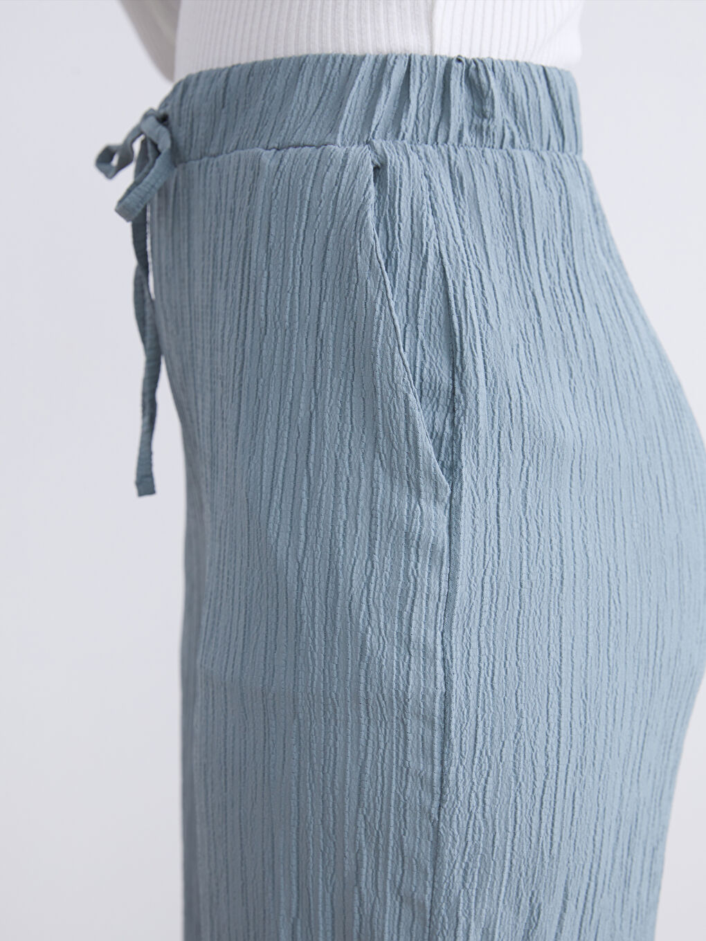 Mavi Beli Lastikli Dokulu Kadın Pantolon-2