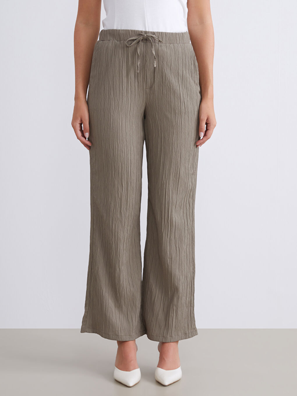 Haki Beli Lastikli Dokulu Kadın Pantolon-1