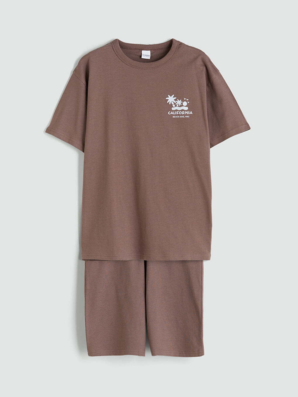 Принтті ұлдарға арналған футболка және шорты