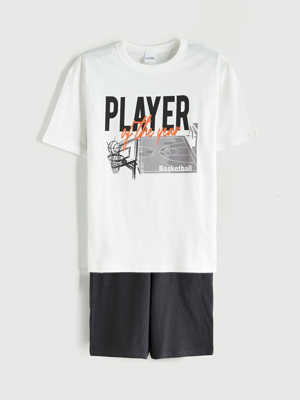 Футболка с круглым вырезом и шорты для мальчиков