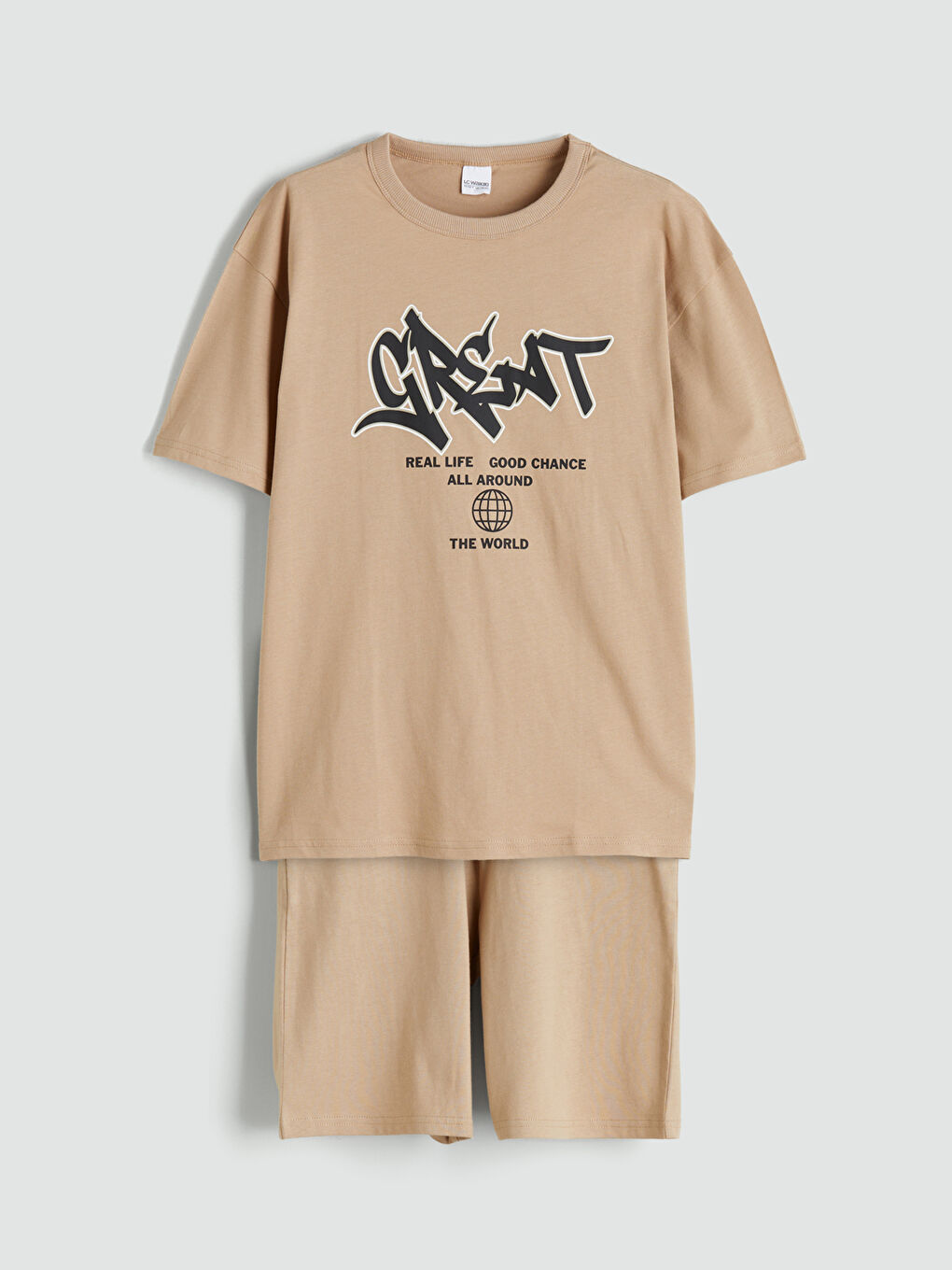 Принтті ұлдарға арналған футболка және шорты