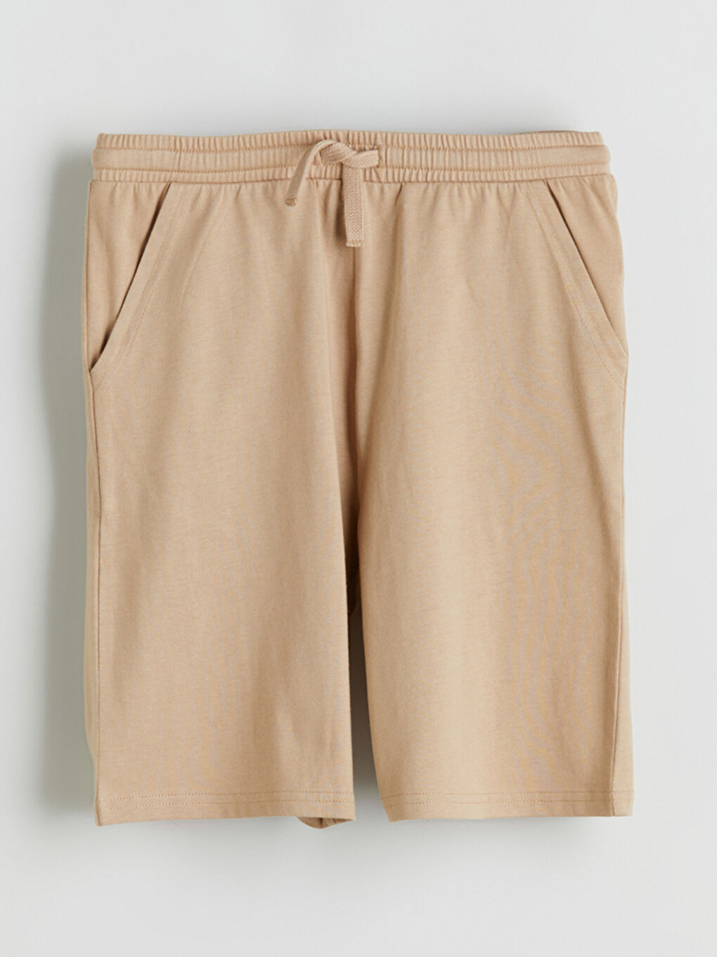 Принтті ұлдарға арналған футболка және шорты-4