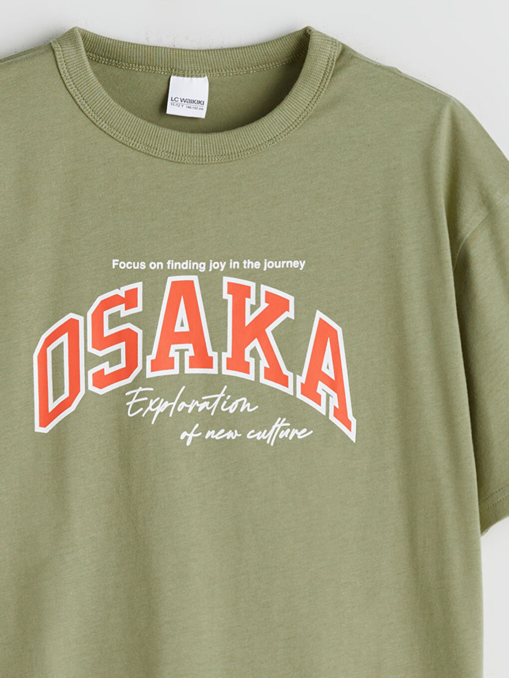 Принтті ұлдарға арналған футболка және шорты-5