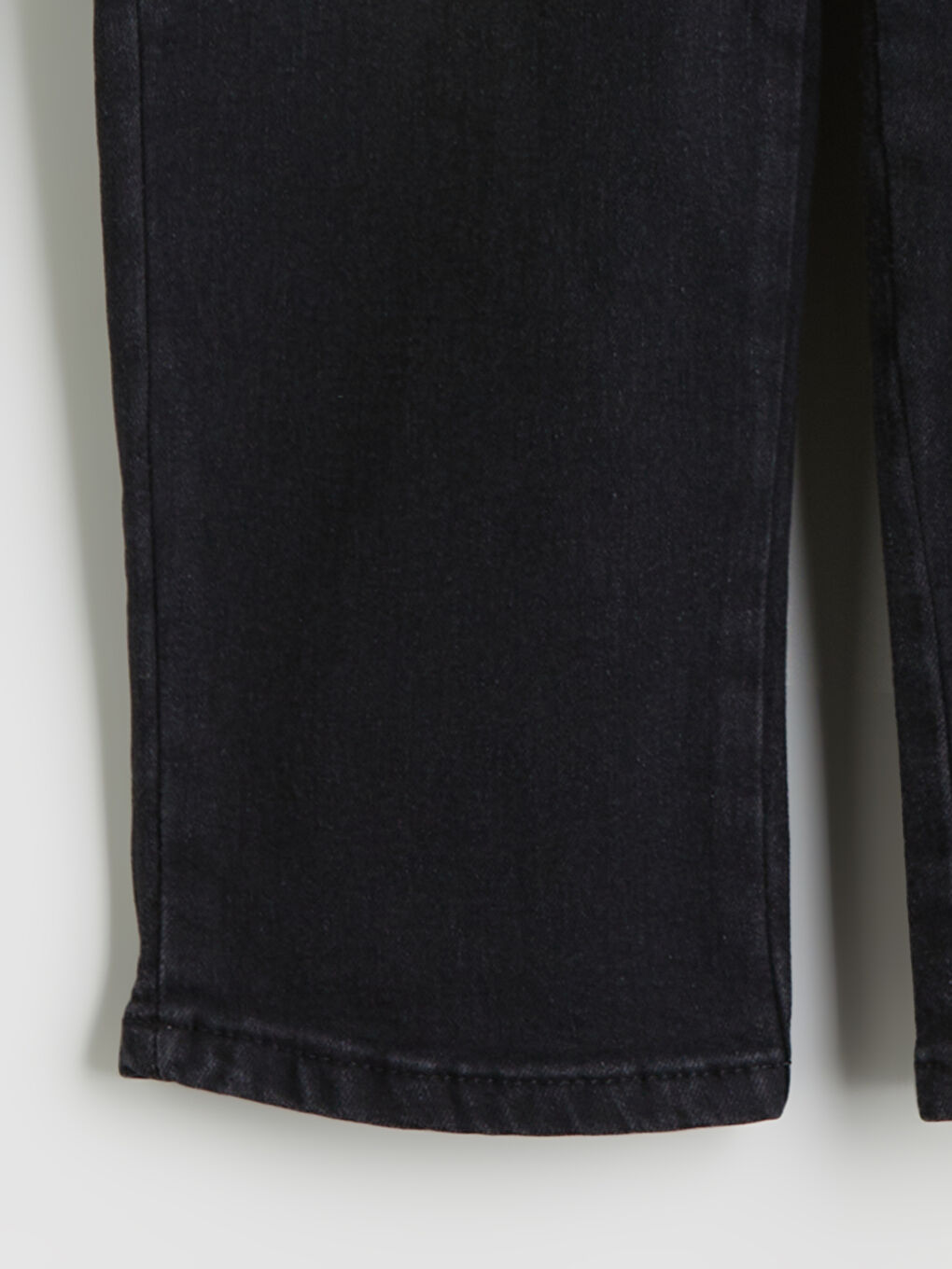 Siyah Regular Fit Erkek Çocuk Jean Pantolon-1