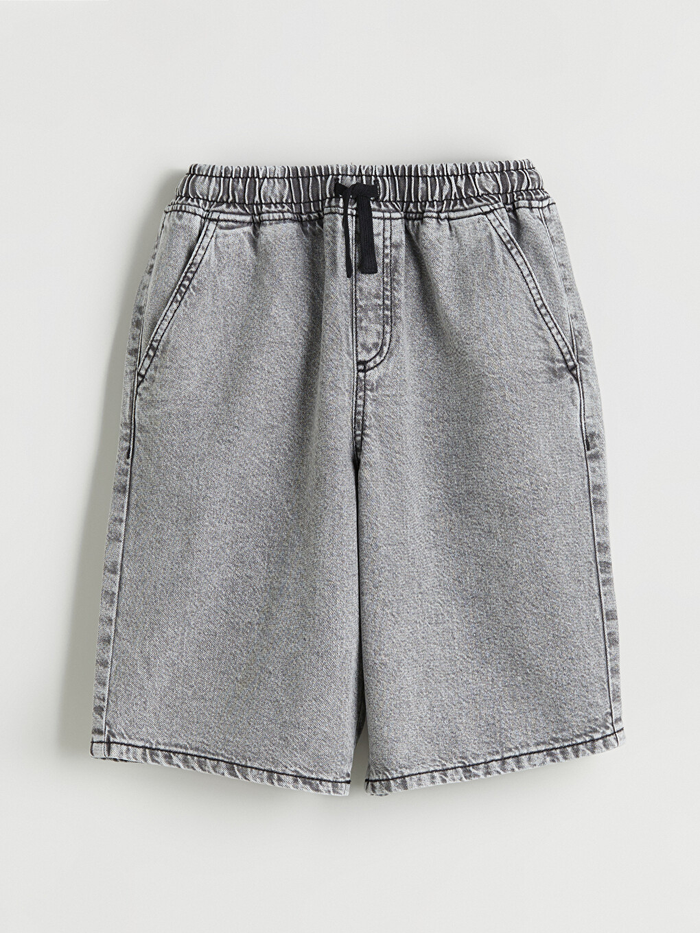 Beli Lastikli Erkek Çocuk Jean Şort