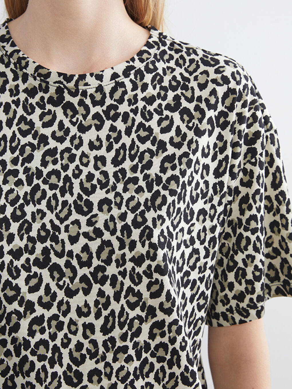 Kahverengi Bisiklet Yaka Leopar Desenli Bluz-2