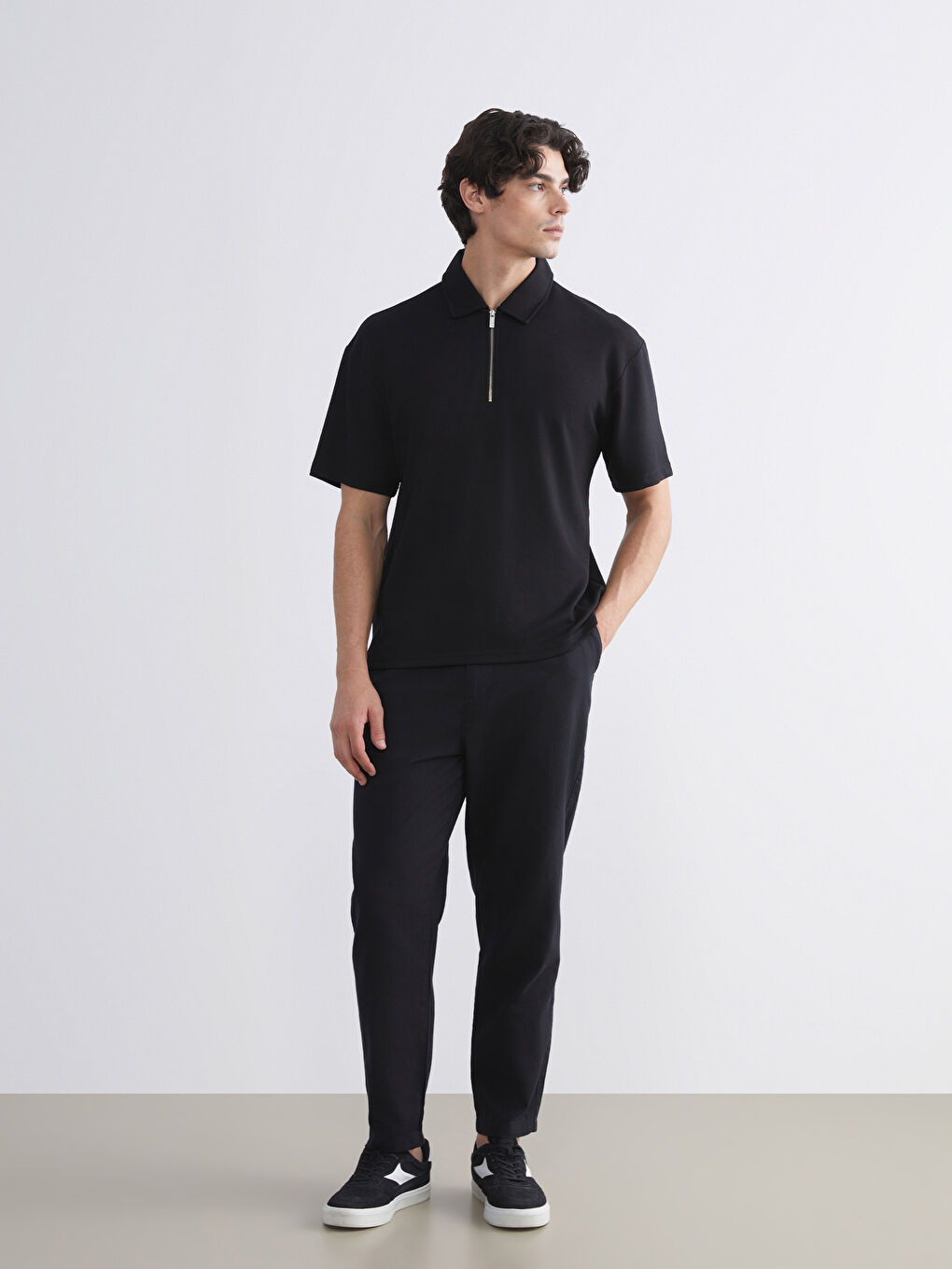 Siyah Polo Yaka Erkek Tişört-1