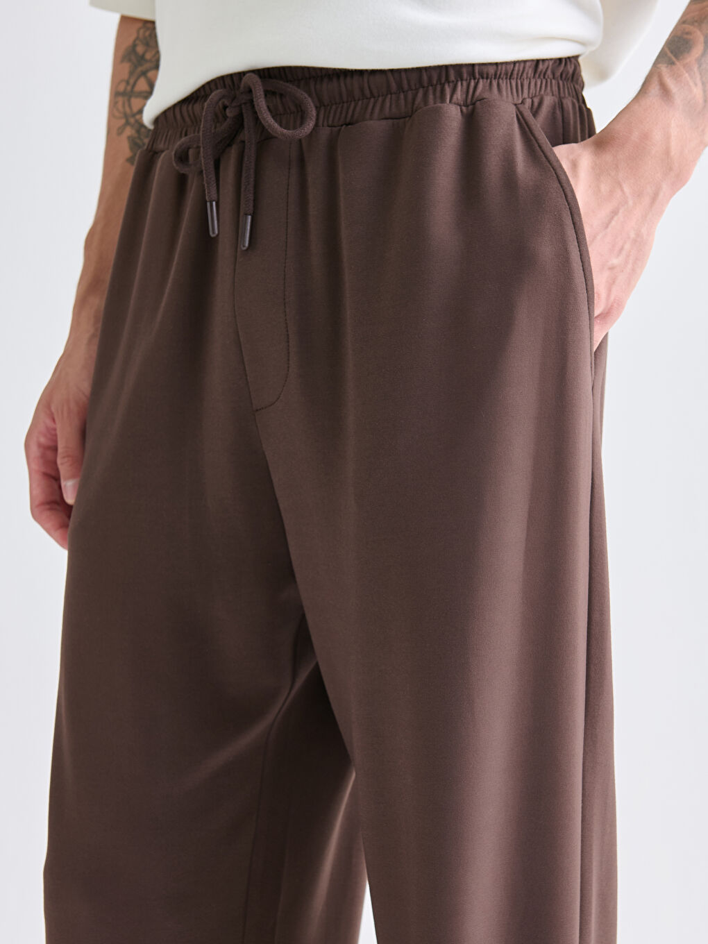 Kahverengi Rahat Kalıp Erkek Eşofman Altı-2