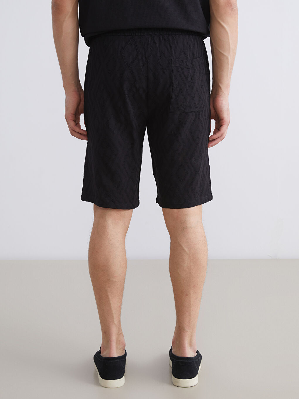 Siyah Standart Kalıp Erkek Şort-3