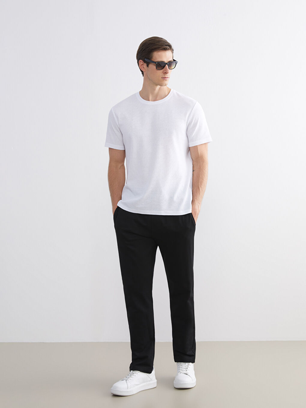 Siyah Standart Kalıp Erkek Eşofman Altı