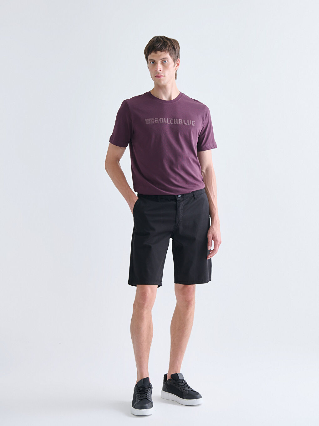 Siyah Slim Fit Gabardin Erkek Şort