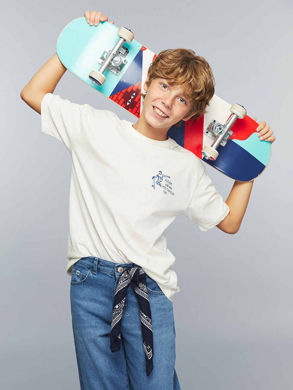 Ekru Bisiklet Yaka Slogan Baskılı Erkek Çocuk Tişört