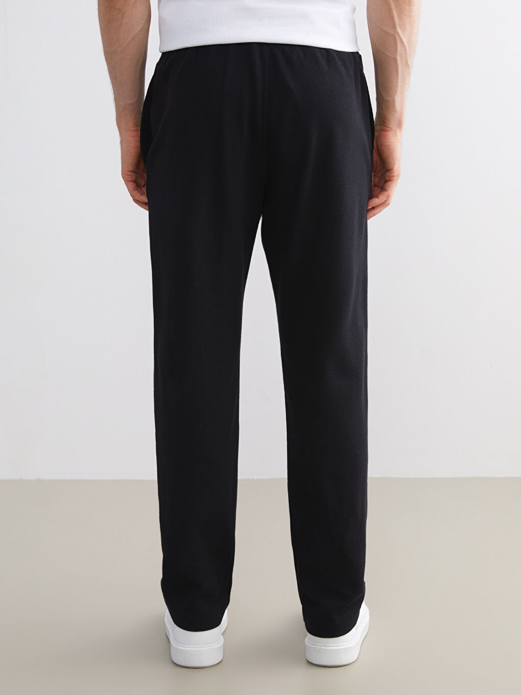 Siyah Standart Kalıp Erkek Eşofman Altı-3