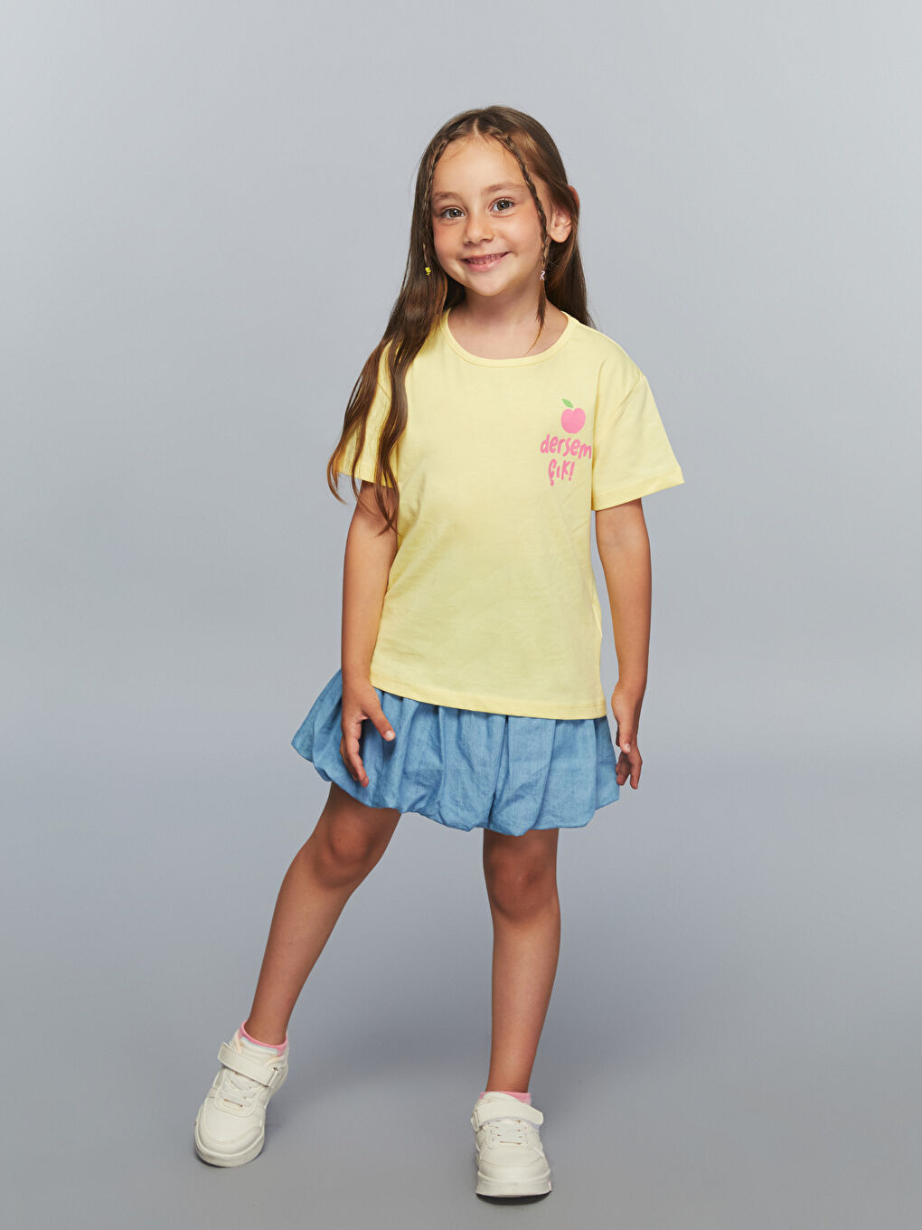 Sarı Bisiklet Yaka Baskılı Kız Çocuk Tişört-1
