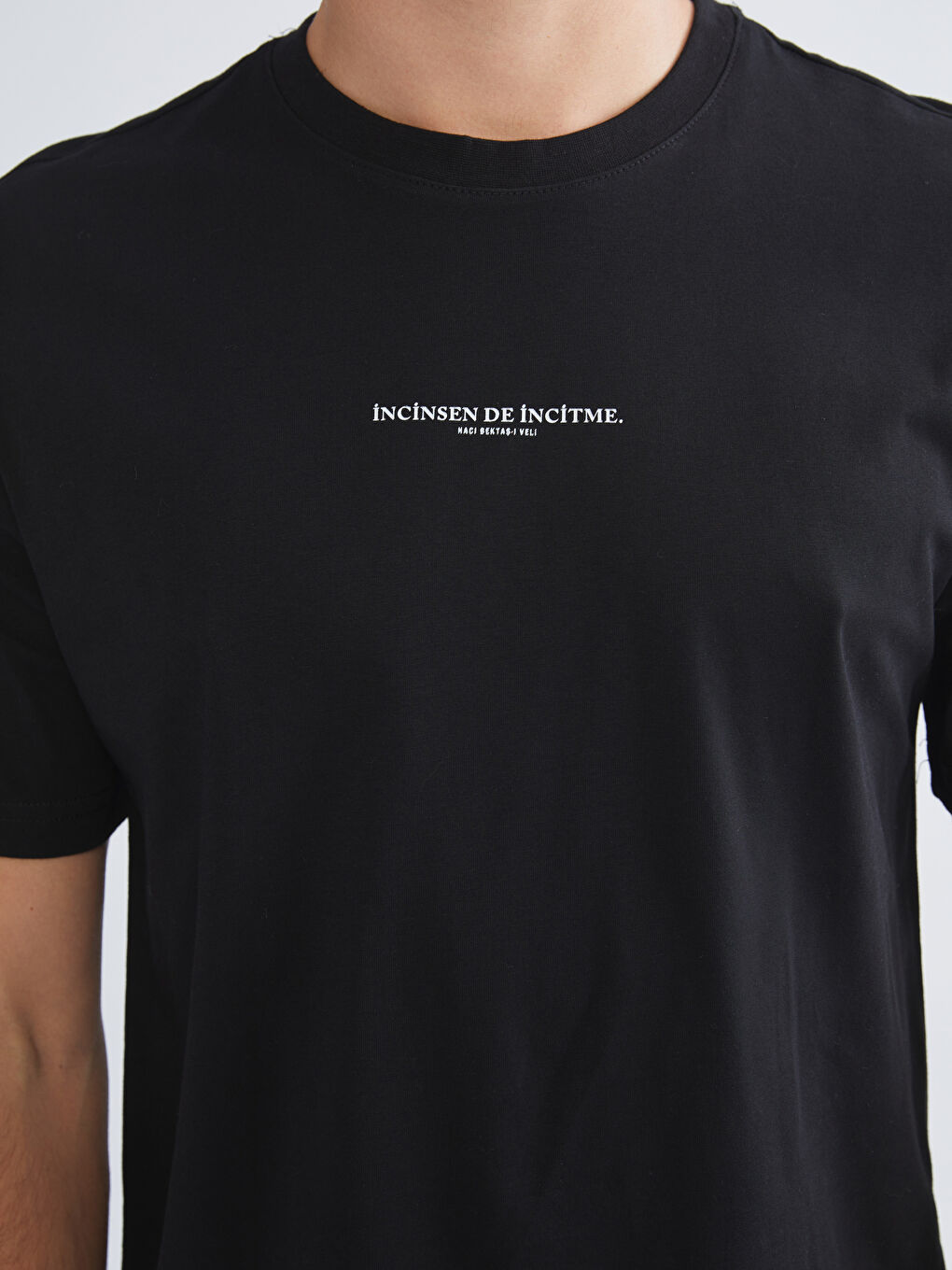 Siyah Bisiklet Yaka Baskılı Penye Erkek Tişört-2
