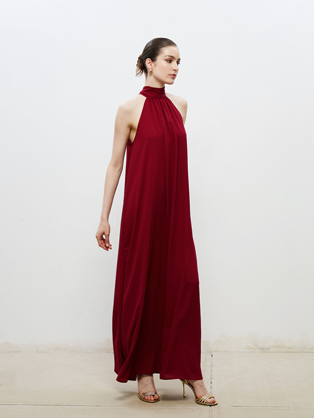 Bordo Halter Yaka Büzgülü Elbise