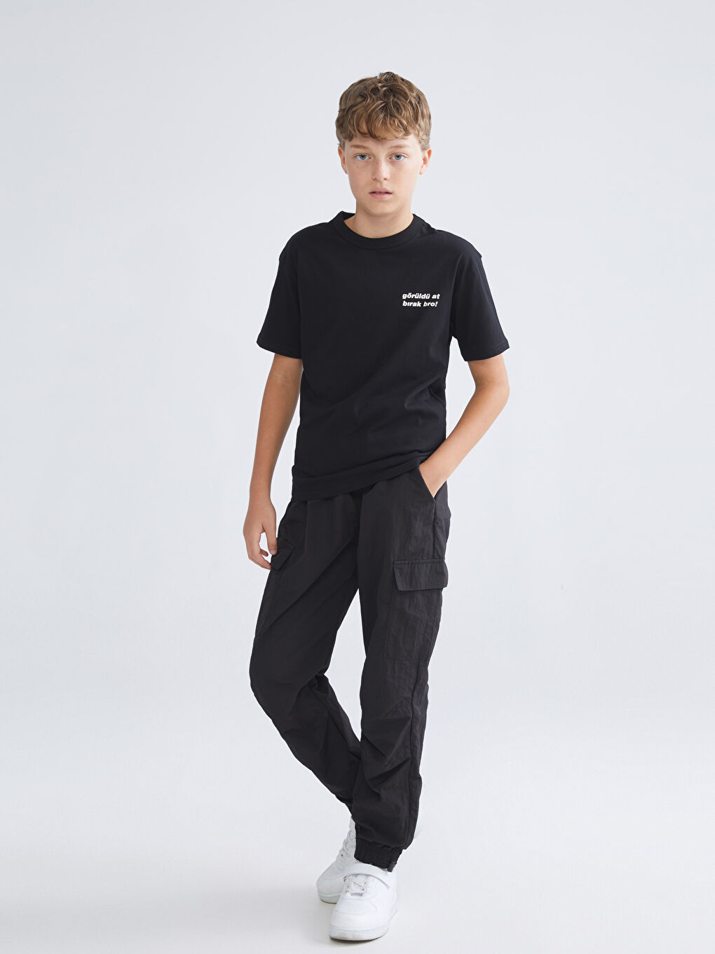 Siyah Bisiklet Yaka Slogan Baskılı Erkek Çocuk Tişört-1