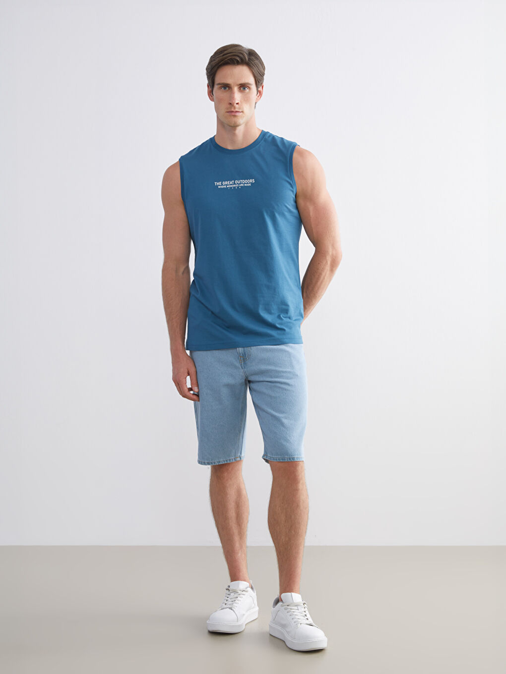 Petrol Bisiklet Yaka Baskılı Erkek Kolsuz Tişört-1