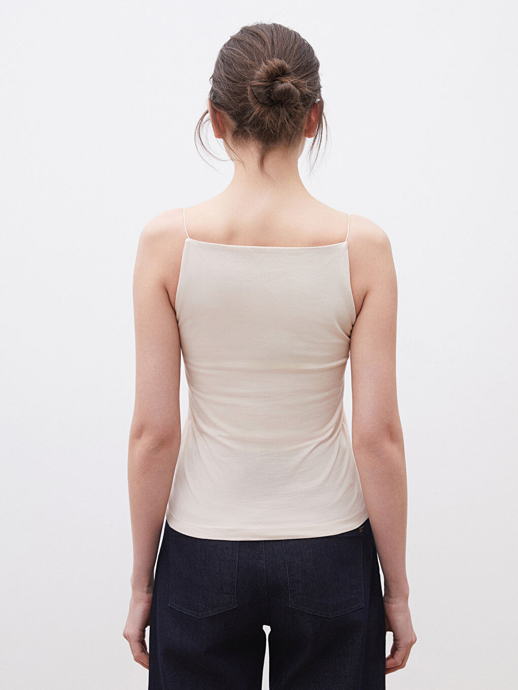 Ekru Halter Yaka Kadın Atlet-3