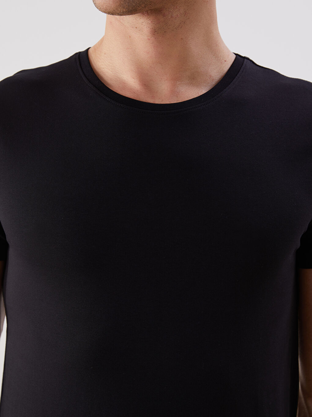 Siyah Bisiklet Yaka Penye Erkek Atlet-4