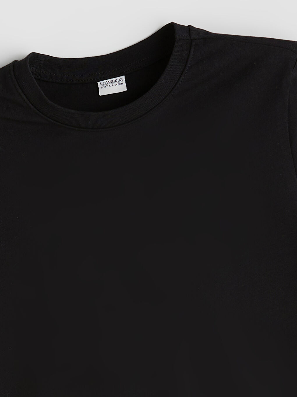 მრგვალი საყელო ბიჭების მაისური-1