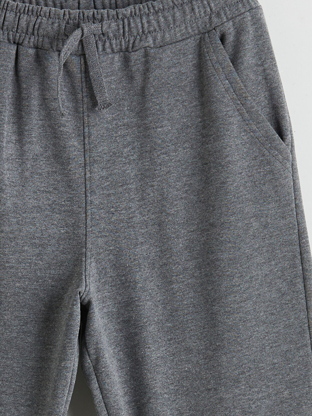 LCW Kids Elasticated Waist Boys' Jogger Sweatpants -W30317Z4-DW2