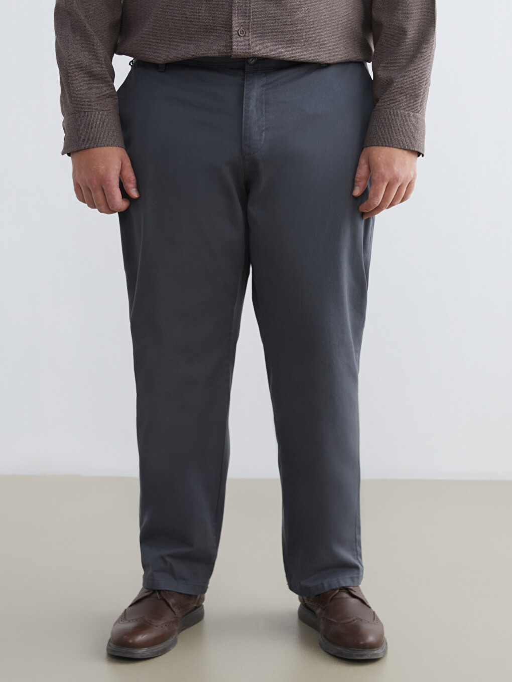 Standard Fit Men's Chino Trousers-9